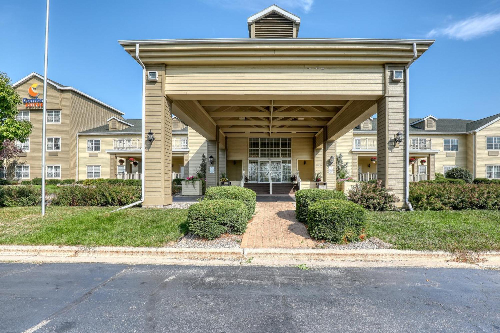 Comfort Suites Appleton Airport Экстерьер фото
