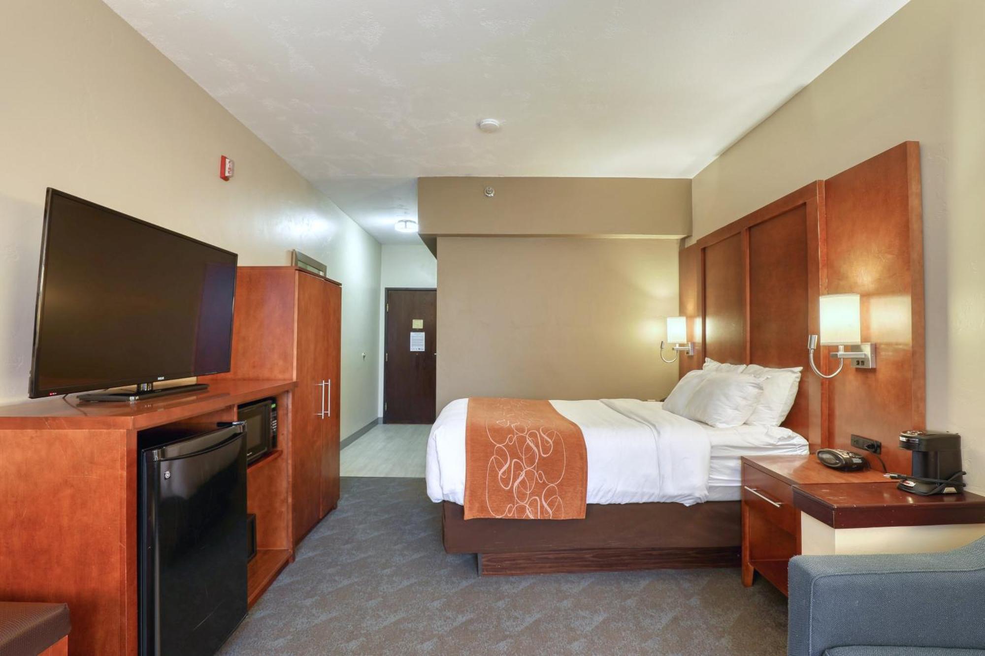 Comfort Suites Appleton Airport Экстерьер фото