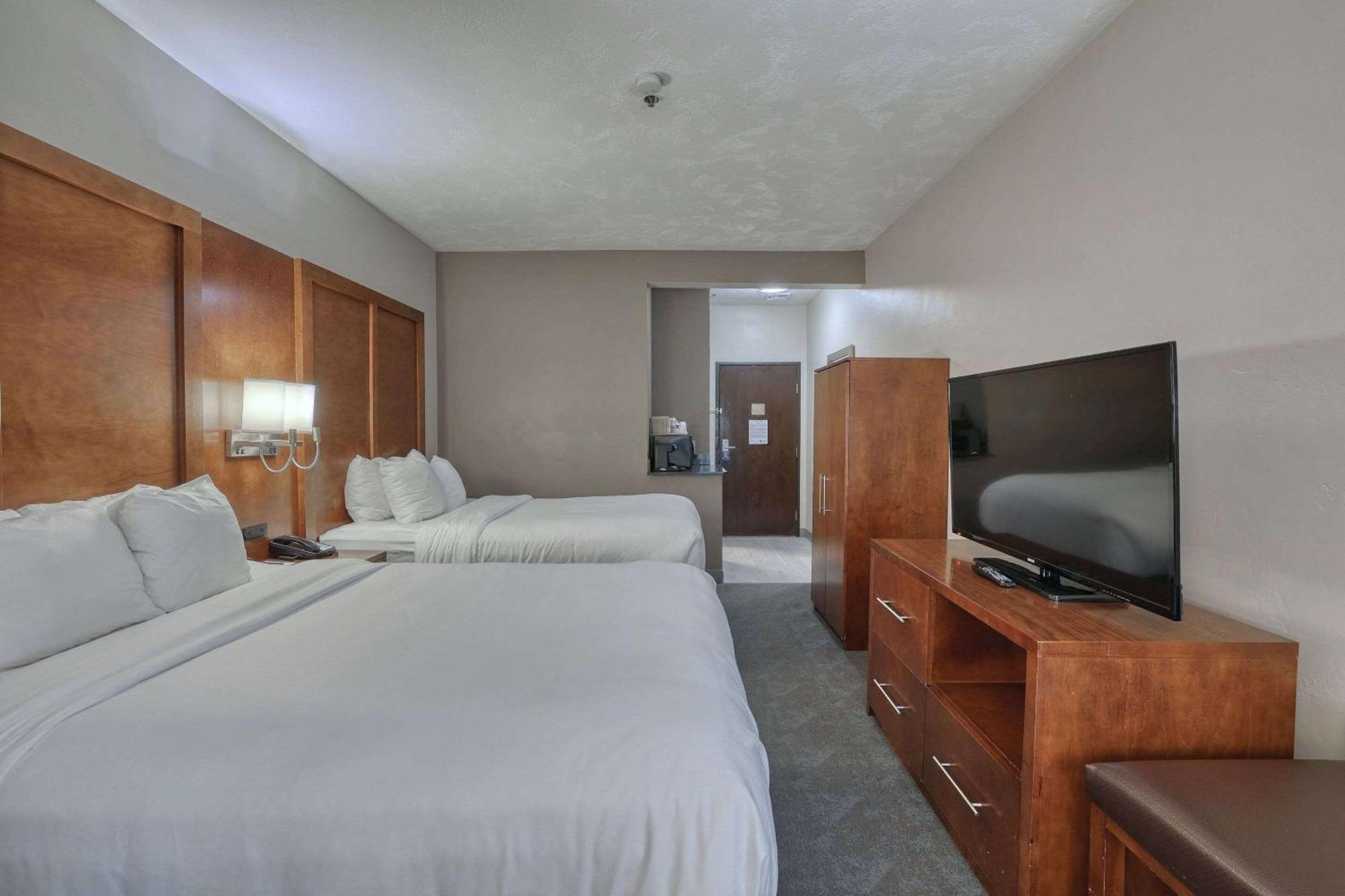 Comfort Suites Appleton Airport Экстерьер фото